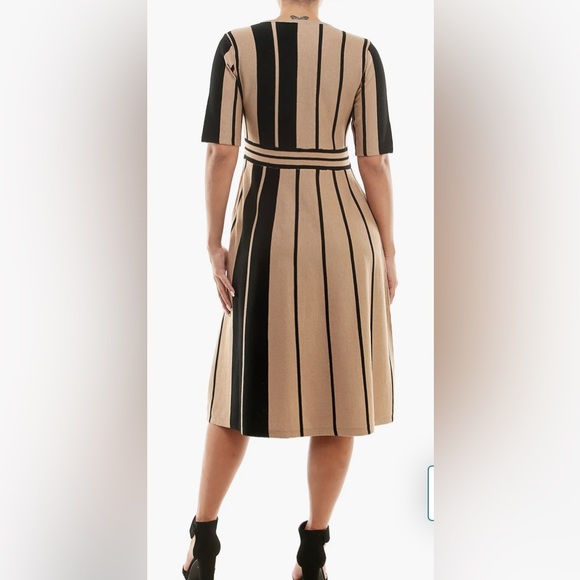 Nina Leonard Surplice V-Neck Knit Fit and Flare Tan/Blk Striped Dress in Size: L - Picture 2 of 11